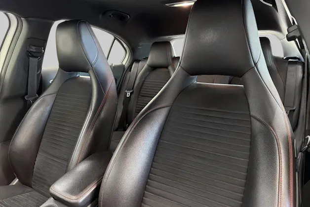 Mercedes-Benz A 250 AMG Line 4Matic 7G-DCT