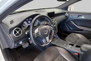 Mercedes-Benz A 250 AMG Line 4Matic 7G-DCT