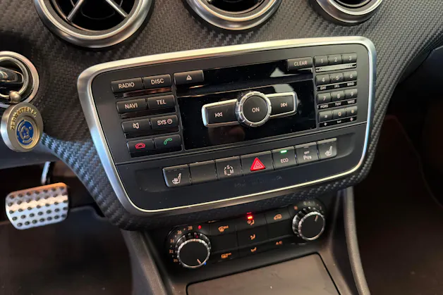 Mercedes-Benz A 250 AMG Line 4Matic 7G-DCT