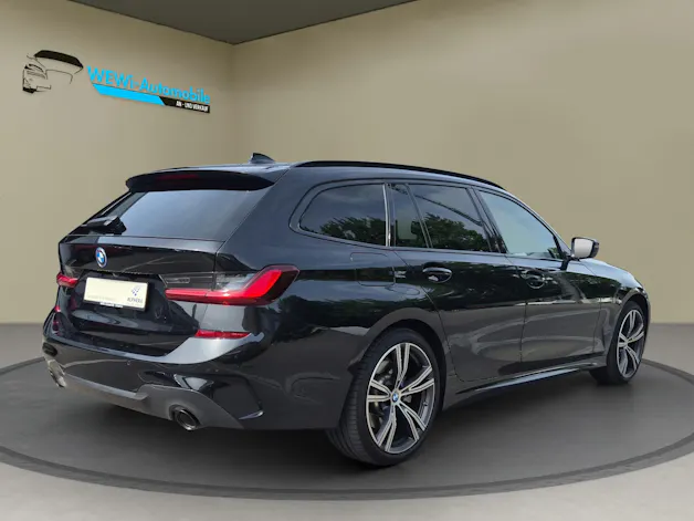 BMW 330e x DriveTouring M Sport Steptronic