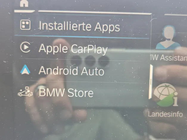 BMW 330e x DriveTouring M Sport Steptronic