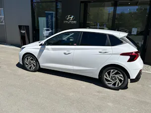 Hyundai i20 1.0 T-GDi Amplia DCT