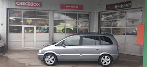 Opel Zafira 2.2i 16V Elegance