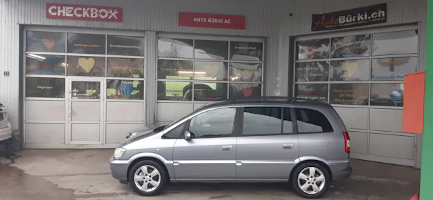 Opel Zafira 2.2i 16V Elegance