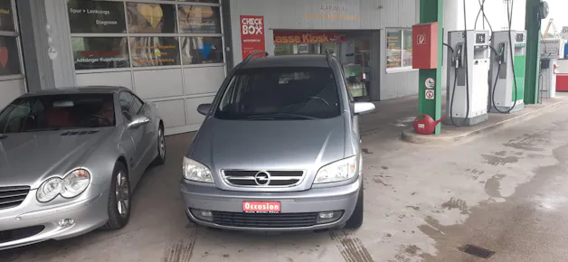 Opel Zafira 2.2i 16V Elegance
