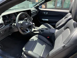 Ford Mustang Convertible 5.0 V8 GT Automat