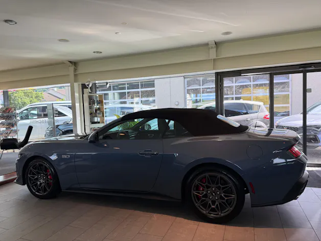 Ford Mustang Convertible 5.0 V8 GT Automat