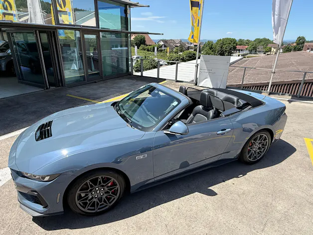 Ford Mustang Convertible 5.0 V8 GT Automat