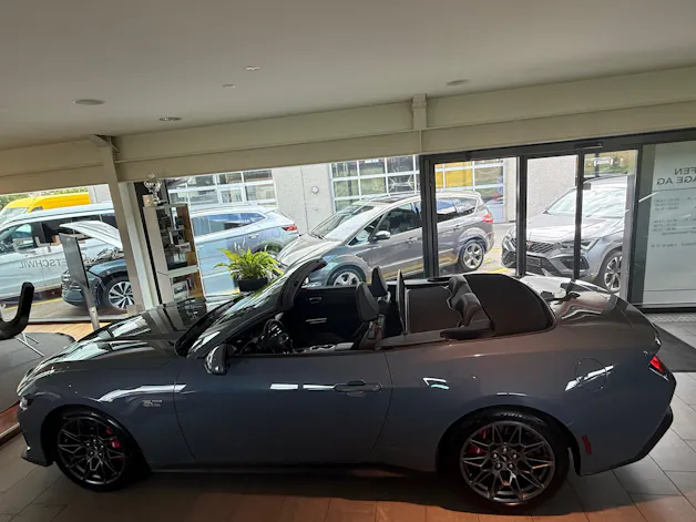Ford Mustang Convertible 5.0 V8 GT Automat