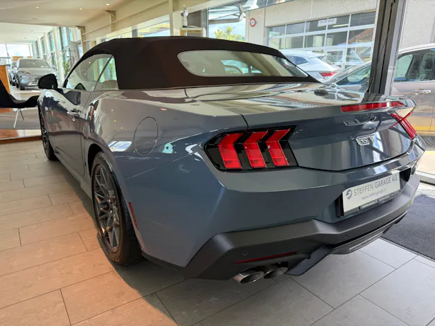 Ford Mustang Convertible 5.0 V8 GT Automat