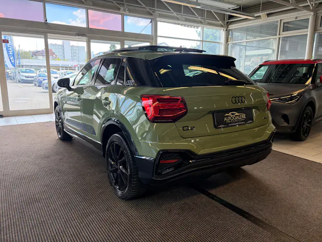 Audi Q2 40 TFSI S line quattro "EDITION ONE" | CH | APPLE GREEN | Panorama | Assistenz |