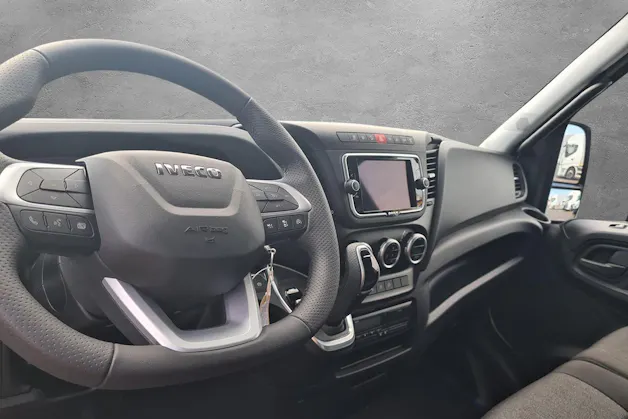 Iveco 38S14EV Kastenwagen
