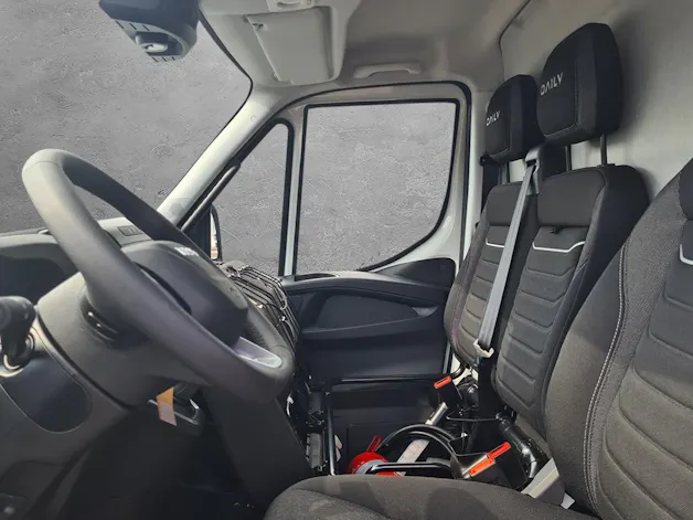 Iveco 38S14EV Kastenwagen