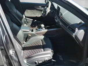 Audi RS4 Avant quattro tiptronic