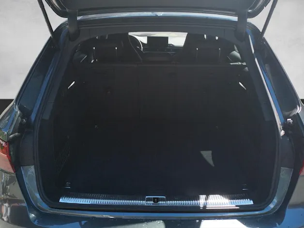 Audi RS4 Avant quattro tiptronic