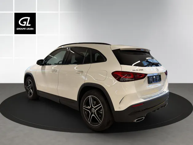 Mercedes-Benz GLA 200