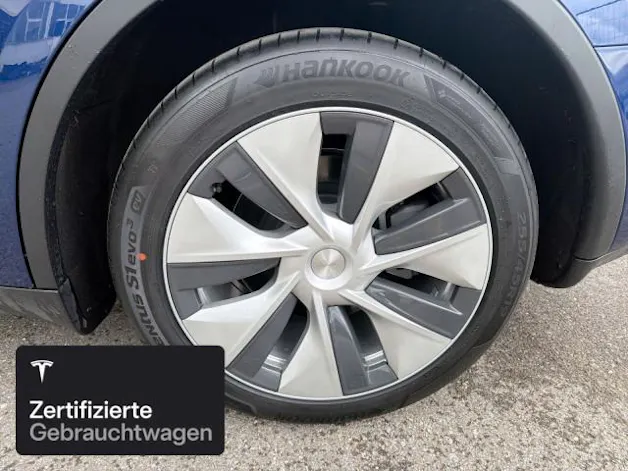 Tesla Model Y Long Range AWD