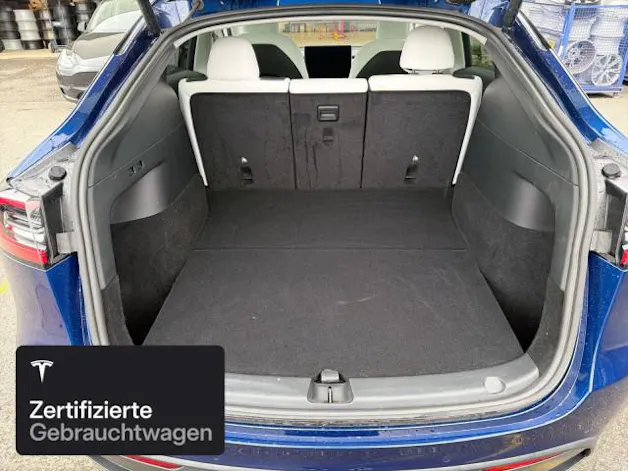 Tesla Model Y Long Range AWD