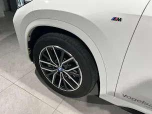 BMW iX1 xDrive 30 M Sport