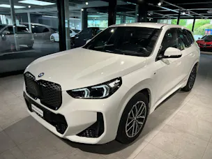 BMW iX1 xDrive 30 M Sport