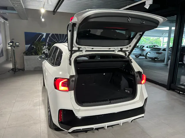 BMW iX1 xDrive 30 M Sport