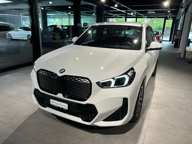 BMW iX1 xDrive 30 M Sport