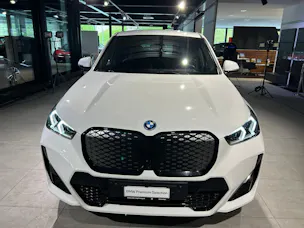 BMW iX1 xDrive 30 M Sport