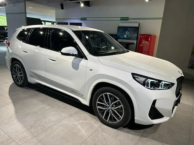 BMW iX1 xDrive 30 M Sport
