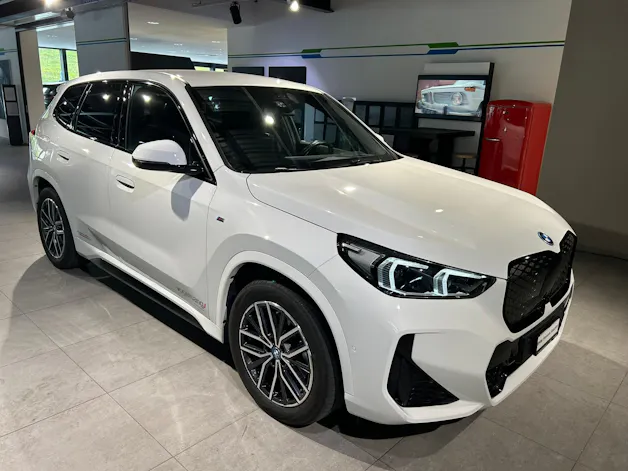 BMW iX1 xDrive 30 M Sport