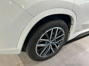 BMW iX1 xDrive 30 M Sport