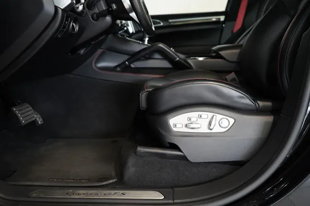 Porsche Cayenne GTS