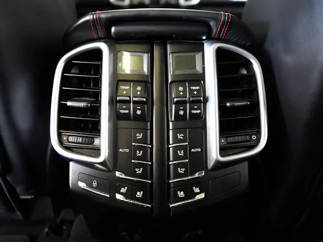 Porsche Cayenne GTS