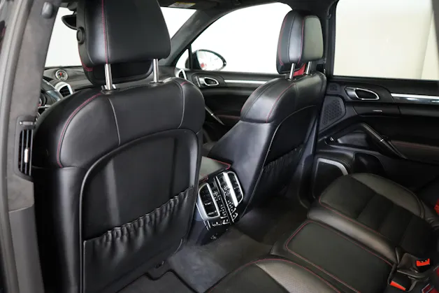 Porsche Cayenne GTS