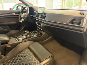 Audi SQ5 3.0 TFSI quattro S-tronic | CH | Panorama | HeadUp| B&O | Luftfederung | Assistenzsysteme |