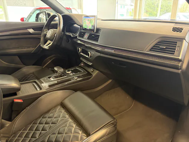Audi SQ5 3.0 TFSI quattro S-tronic | CH | Panorama | HeadUp| B&O | Luftfederung | Assistenzsysteme |