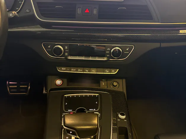 Audi SQ5 3.0 TFSI quattro S-tronic | CH | Panorama | HeadUp| B&O | Luftfederung | Assistenzsysteme |