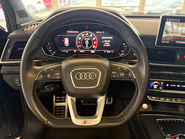 Audi SQ5 3.0 TFSI quattro S-tronic | CH | Panorama | HeadUp| B&O | Luftfederung | Assistenzsysteme |