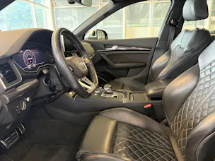 Audi SQ5 3.0 TFSI quattro S-tronic | CH | Panorama | HeadUp| B&O | Luftfederung | Assistenzsysteme |
