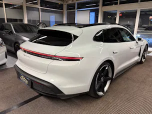 Porsche Taycan 4S Sport Turismo | Performance Plus 93.4 kWh | Panorama | Sport-Chrono | Memory |