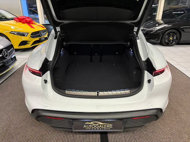 Porsche Taycan 4S Sport Turismo | Performance Plus 93.4 kWh | Panorama | Sport-Chrono | Memory |