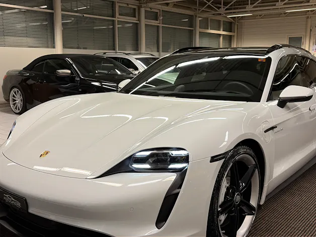 Porsche Taycan 4S Sport Turismo | Performance Plus 93.4 kWh | Panorama | Sport-Chrono | Memory |