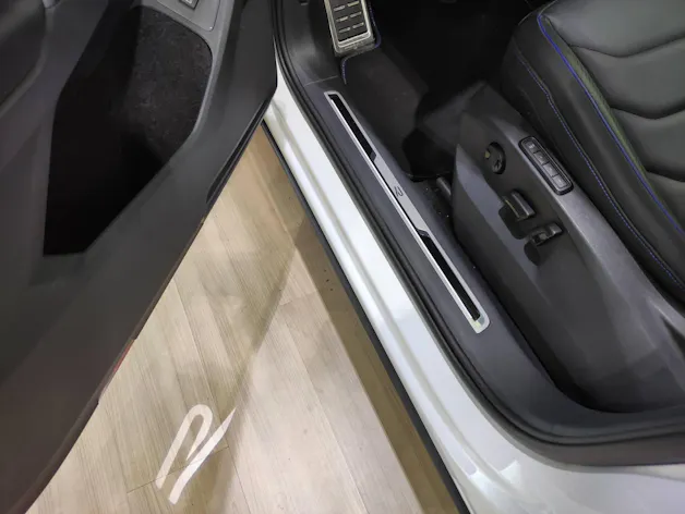 VW Tiguan 2.0 TSI R DSG Black-Style