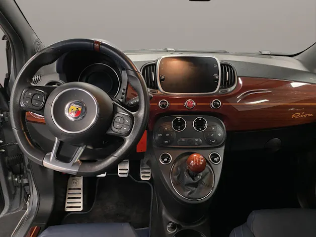 Fiat 695 Abarth 1.4 T-Jet 180 Rival