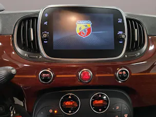 Fiat 695 Abarth 1.4 T-Jet 180 Rival