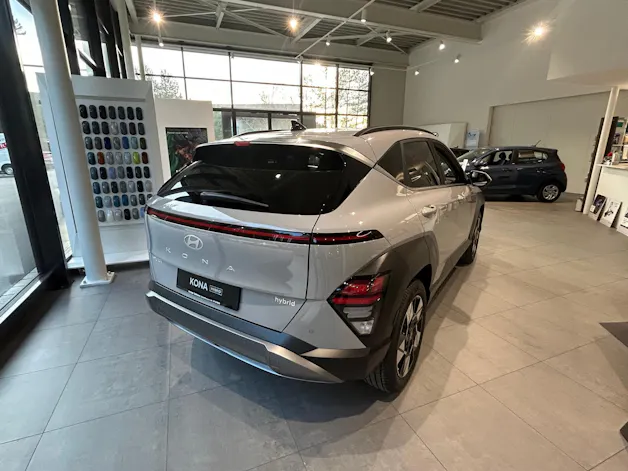 Hyundai Kona 1.6 GDi HEV Amplia DCT