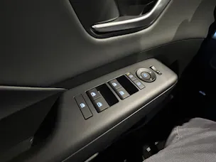 Hyundai Kona 1.6 GDi HEV Amplia DCT