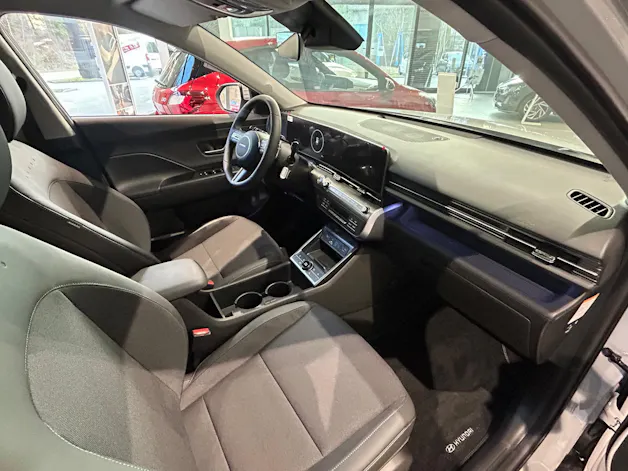 Hyundai Kona 1.6 GDi HEV Amplia DCT