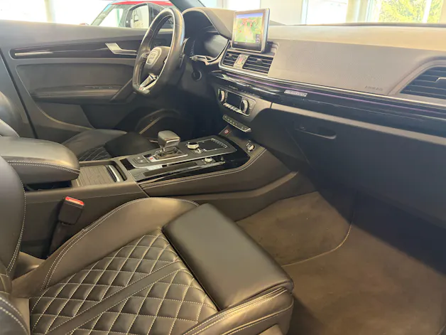 Audi SQ5 TDI quattro |&nbsp;CH | Sportsitz Plus |&nbsp;Panorama |&nbsp;Black Paket |&nbsp;HeadUp |&nbsp;Bang & Olufsen |&nbsp;Feinnappa | AHK