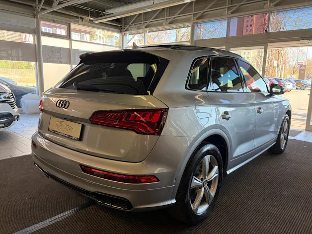 Audi SQ5 TDI quattro |&nbsp;CH | Sportsitz Plus |&nbsp;Panorama |&nbsp;Black Paket |&nbsp;HeadUp |&nbsp;Bang & Olufsen |&nbsp;Feinnappa | AHK