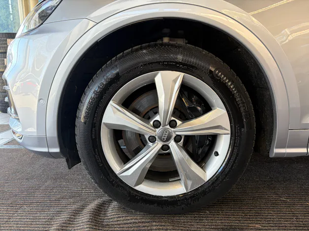 Audi SQ5 TDI quattro | CH | Sportsitz Plus | Panorama | Black Paket | HeadUp | Bang & Olufsen | Feinnappa | AHK